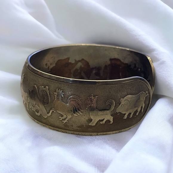 Vintage Chinese Zodiac Bangle Bracelet - Picture 1 of 4